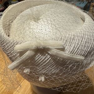 Vintage Ladies Hat White 50s Netting